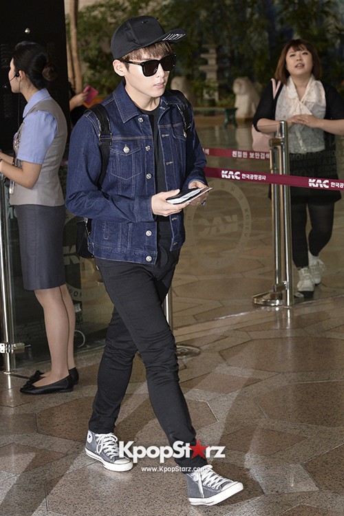 Super Junior Sports Comfortable Airport Fashion - Sep 26, 2013 [PHOTOS ...