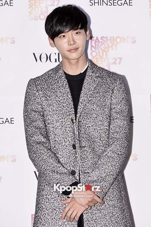 Lee Jong Suk, Yoo Ah In Chic and Manly for 'Vogue Fashion's Night Out
