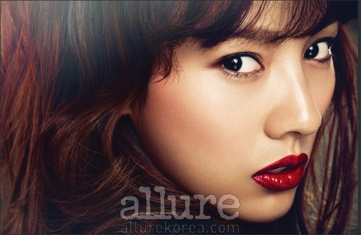 Newlywed Lee Hyo Ri’s Elegant Wedding Dress Pictorial with allure ...