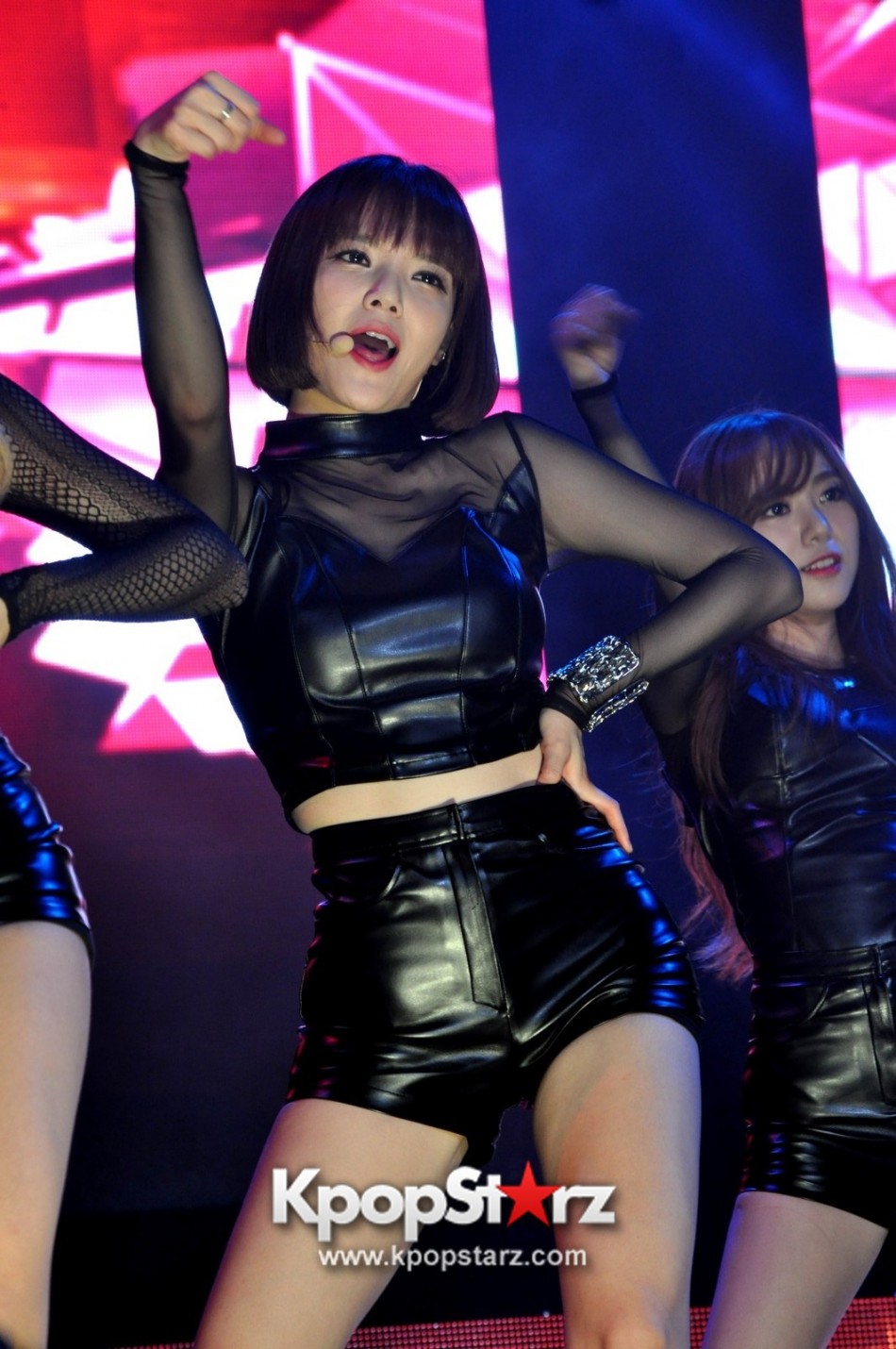 K-pop Transformer Girl Group AOA Rocks Sundown Festival 2013 In ...