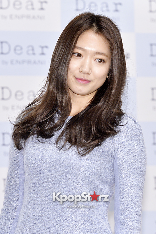 The Heirs' Park Shin Hye Attended a Fansign Event for Dear by Enprani