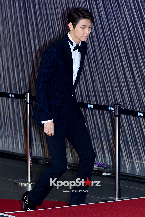 CNBLUE's Kang Min Hyuk at SBS Entertainment Awards 2013 Red Carpet ...