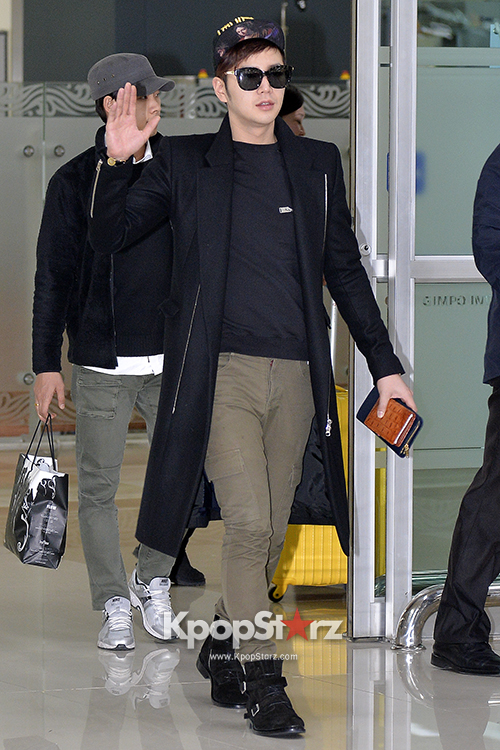 Jang Geun Suk at Kimpo Airport After Completing 'ZIKZIN LIVE TOUR in ...