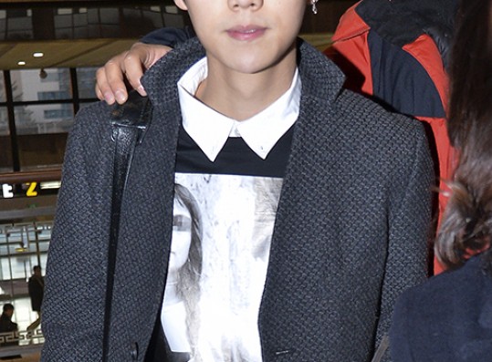 EXO's Luhan at Gimpo Airport, Departing for Beijing