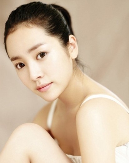 Innocent To Sexy Photos Of Han Ji Mins ‘park Ha Role In ‘rooftop