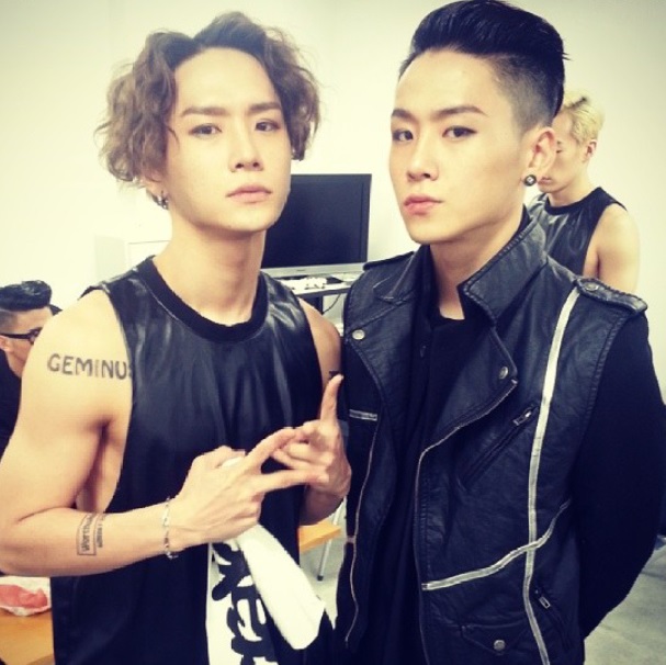 YG Kwon Twins Photo Gallery: Dony And Deukie 2NE1, Big Bang Back Up ...