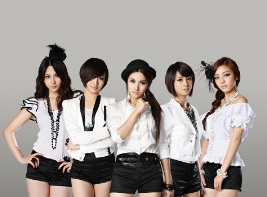 Girls Generation Kara