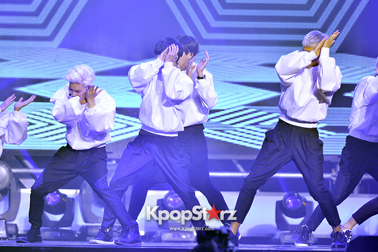 Exos 2nd Mini Album Comeback Showcase April 15 2014 Photos4 Kpopstarz 5587