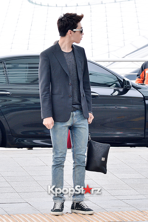 Henry at Incheon Airport Heading to Singapore to Attend Singapore E ...