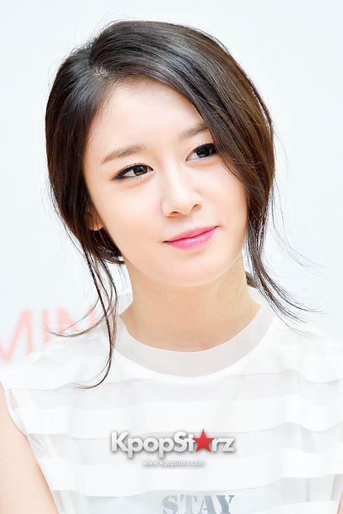 T-ara's Jiyeon Held a Press Conference for Never Ever with the Release ...