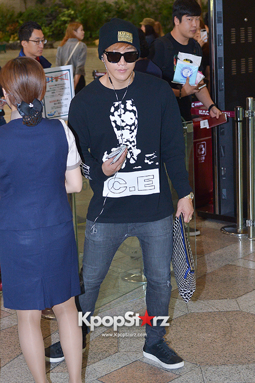 2PM at Gimpo Airport Heading to Japan for their New Japanese Single ...