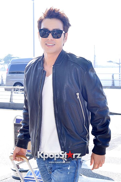 Joo Sang Wook At Icn Departing To Thailand For Cunning Single Lady Promotions Oct 11 2014 9483