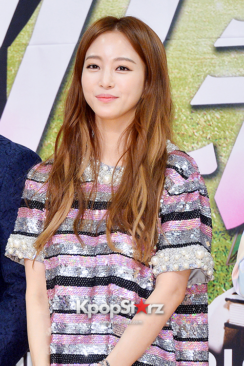 Han Ye Seul Attends SBS Drama 'Birth Of a Beauty' Press ...