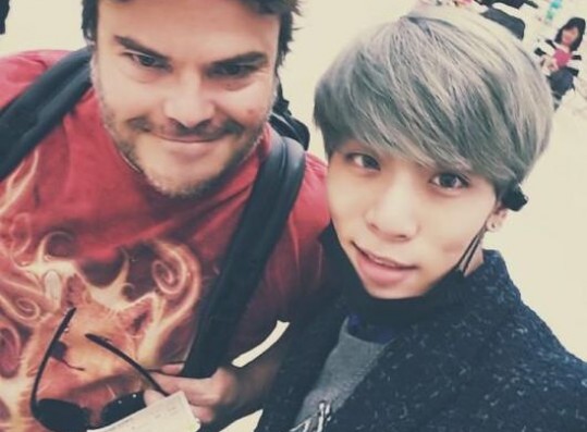 shinee jonghyun with jack black