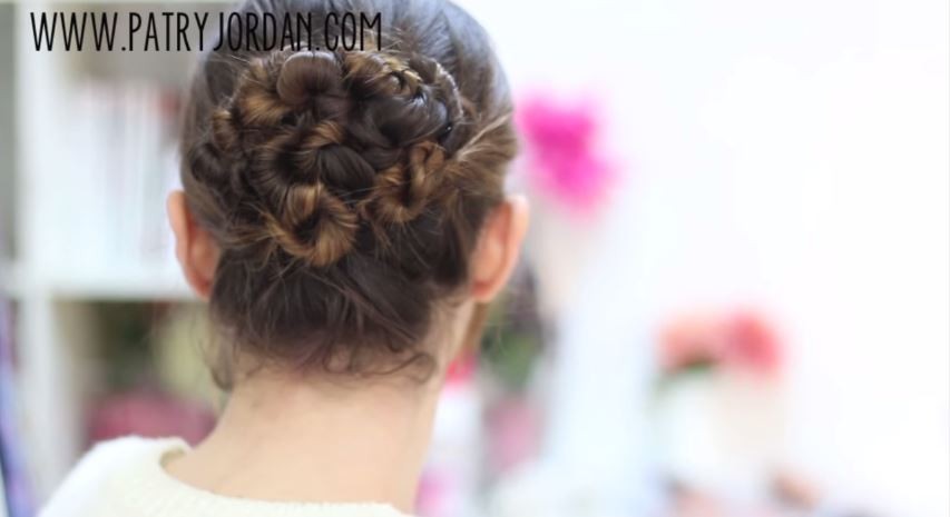 10. Simple and Easy Hairstyles for Work - wide 9