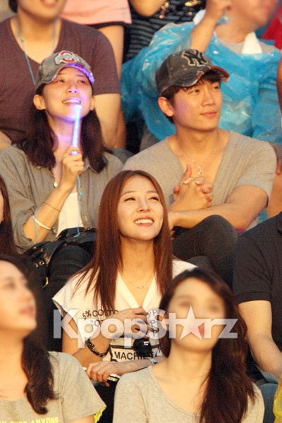 Jisung-Bo Young, BoA Spotted at Psy’s Concert | KpopStarz