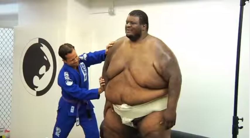 Ben Sumo Wrestles The The World S Heaviest Athlete Kpopstarz