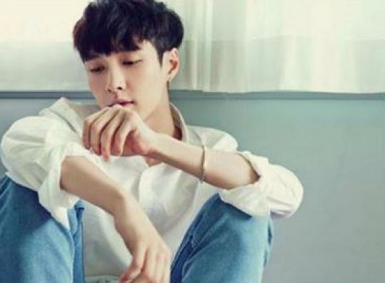 EXO Lay