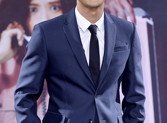 Super Junior's Choi Siwon at a Press Conference of MBC Drama 'She Was Pretty' 