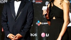 DramaFever's Grace Subervi talking to actor Son Ho Jun, on the KCON 2015 LA red carpet. 