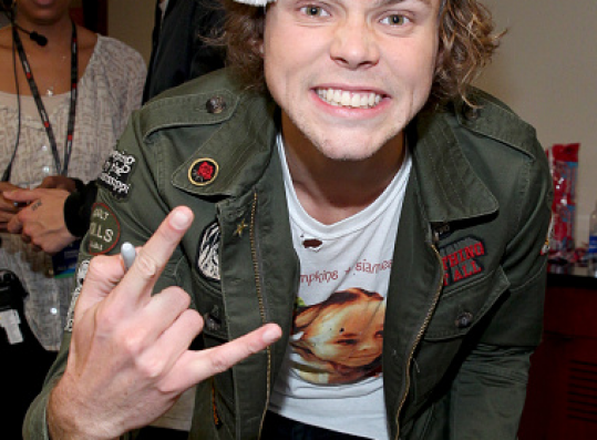 Ashton Irwin