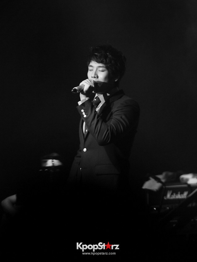 2AM Changmin Woos in Sleek Suit at 'Way of Love' Finale in Malaysia ...