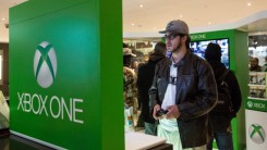 Mirosoft's New X-Box Holds Midnight Sales Launch In 2013