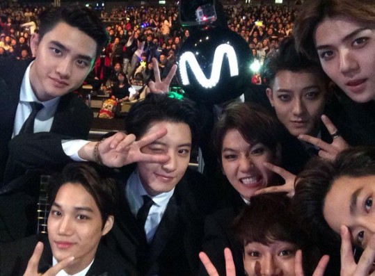 EXO members at MAMA 2014