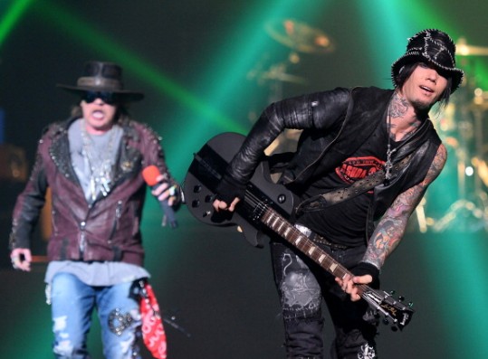 Axl Rose Dj Ashba of Guns N' Roses 