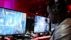 SEATTLE, WA - SEPTEMBER 08: Professional football player Earl Thomas plays Destiny at the game's launch in Seattle, Washington, on September 8, 2014.