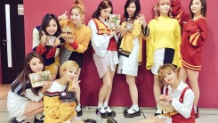 The girls of Twice with their dosiraks.