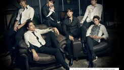 Front cover of Shinhwa’s new album Unchanged.