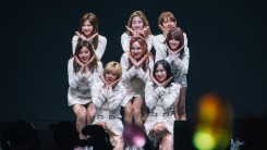 TWICE Put Up A Spectacular Show In Singapore