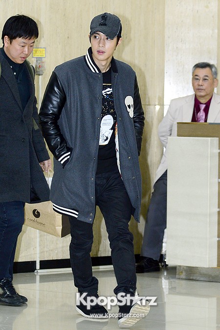 Airport Fashion: Kim Hyun Joong Returns Looking 