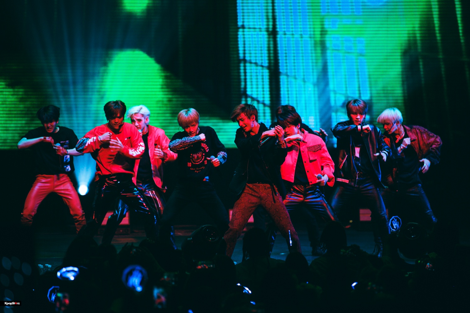 Stray Kids Brings 'Unveil Tour' to Newark, NJ - May 14, 2019 [PHOTOS ...