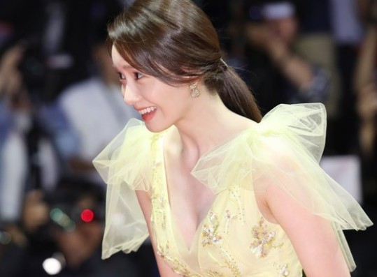 Yoona at the red Carpet