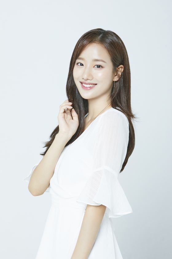 April Lee Na-Eun Selected as 'INKIGAYO' MC | KpopStarz
