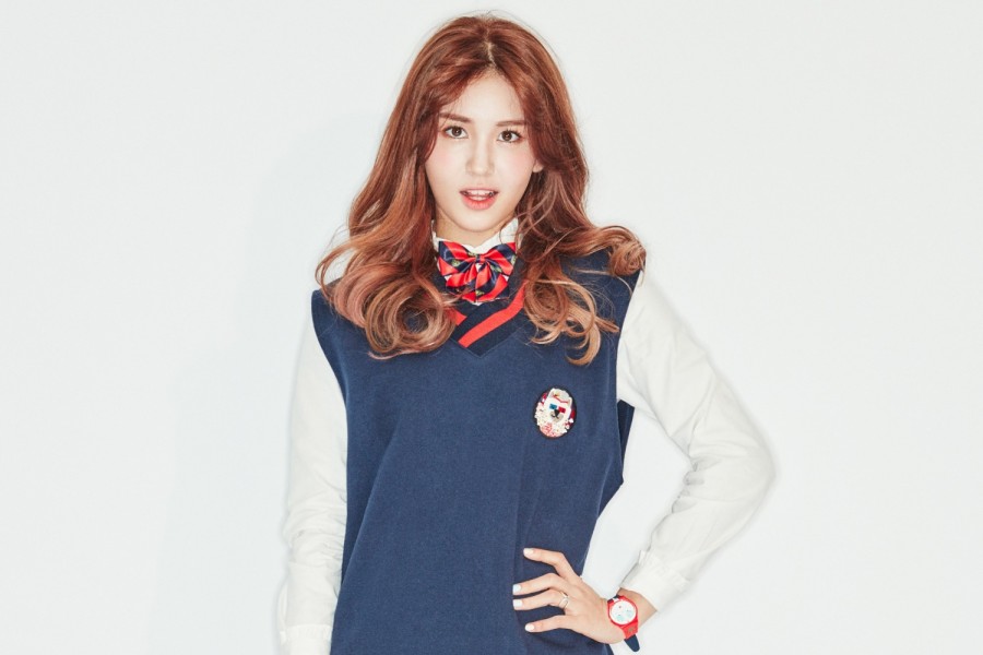 Jeon So-mi Takes College Entrance Exam