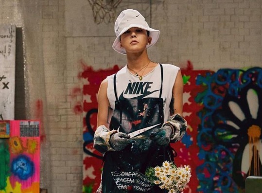 Celebrities Who Were Seen Sporting G-Dragon's Limited Edition Nike Sneakers
