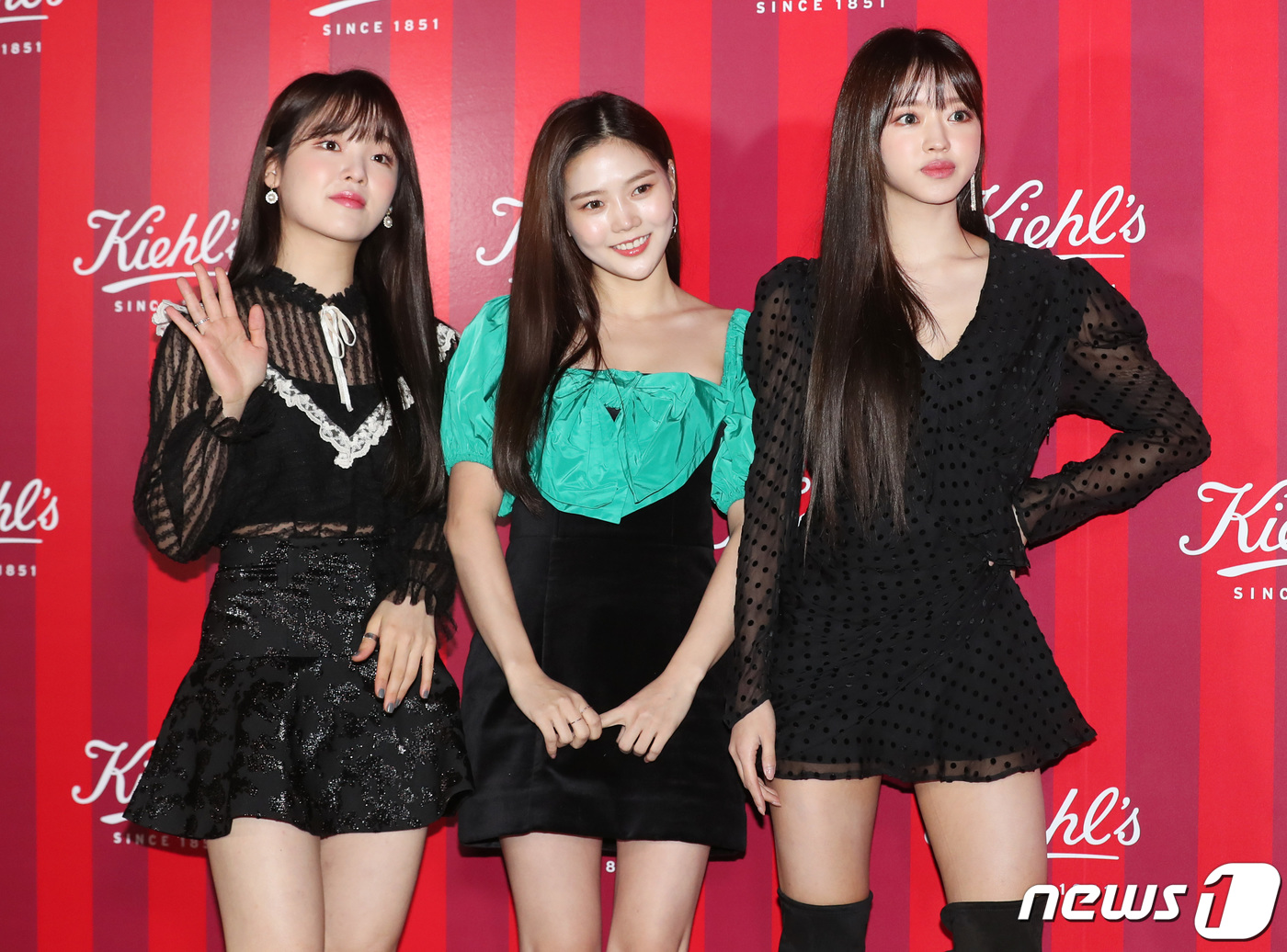 Seung-hee, Hyo-jeong, YooA, Oh My Girl's Beauty Three Musketeers