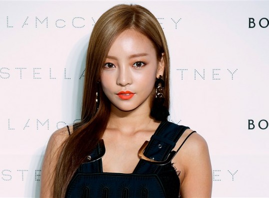 Han Seo-hee Posted A Screenshot Of Her Heartbreaking Conversation With Hara