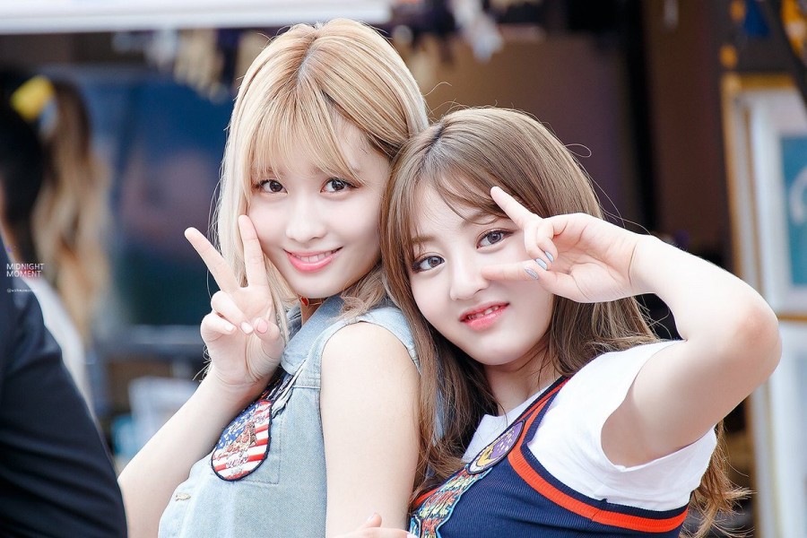 Fans Speculating TWICE Jihyo and Momo Possible Collaboration With SM Entertainment Artists