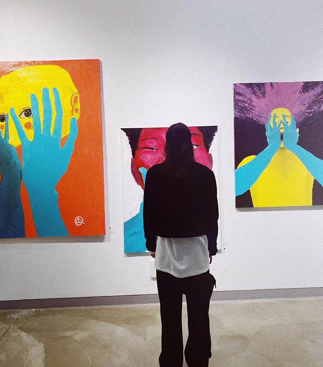 Jennie visited Song Min-ho's painting exhibition