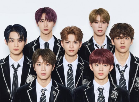 Uniformed Verivery… 'Face Me' group official photo revealed