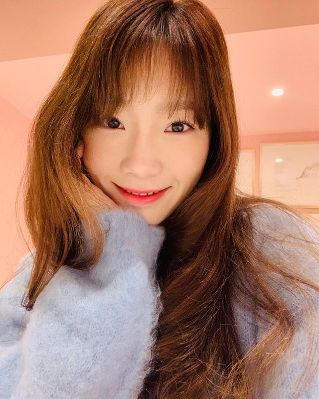 Taeyeon Unveils Unusual Selfie Filled with Innocent Beauty