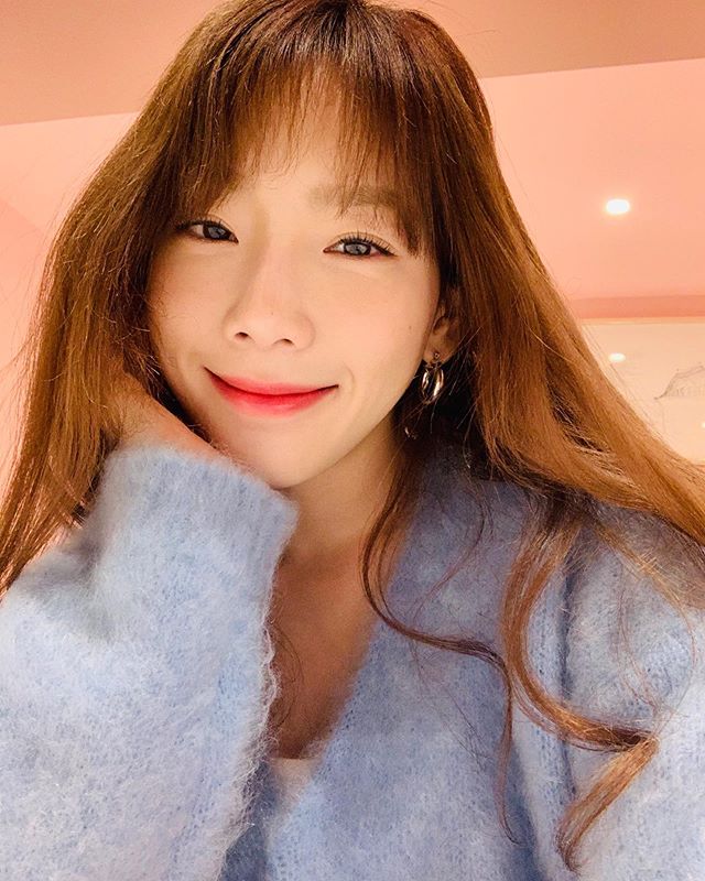 Taeyeon Unveils Unusual Selfie Filled with Innocent Beauty