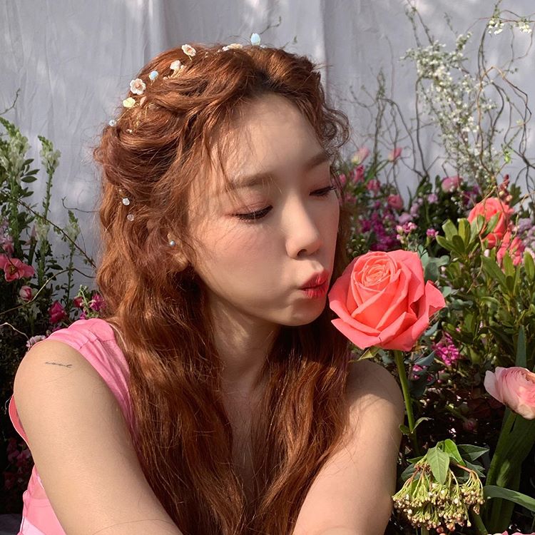Taeyeon, surprise announces new song 'Happy' on 9th