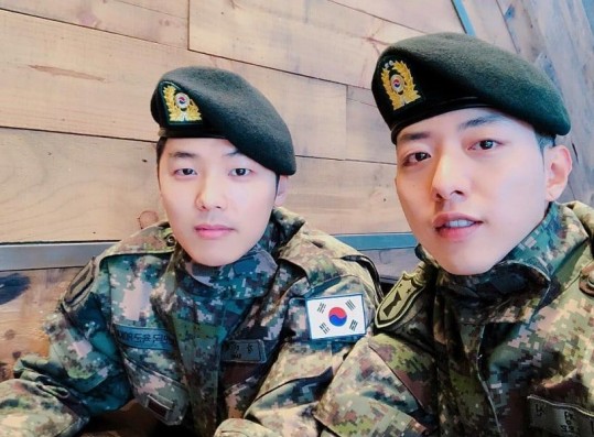 CNBLUE's Kang Min Hyuk and Lee Jung Shin Discharged From Military