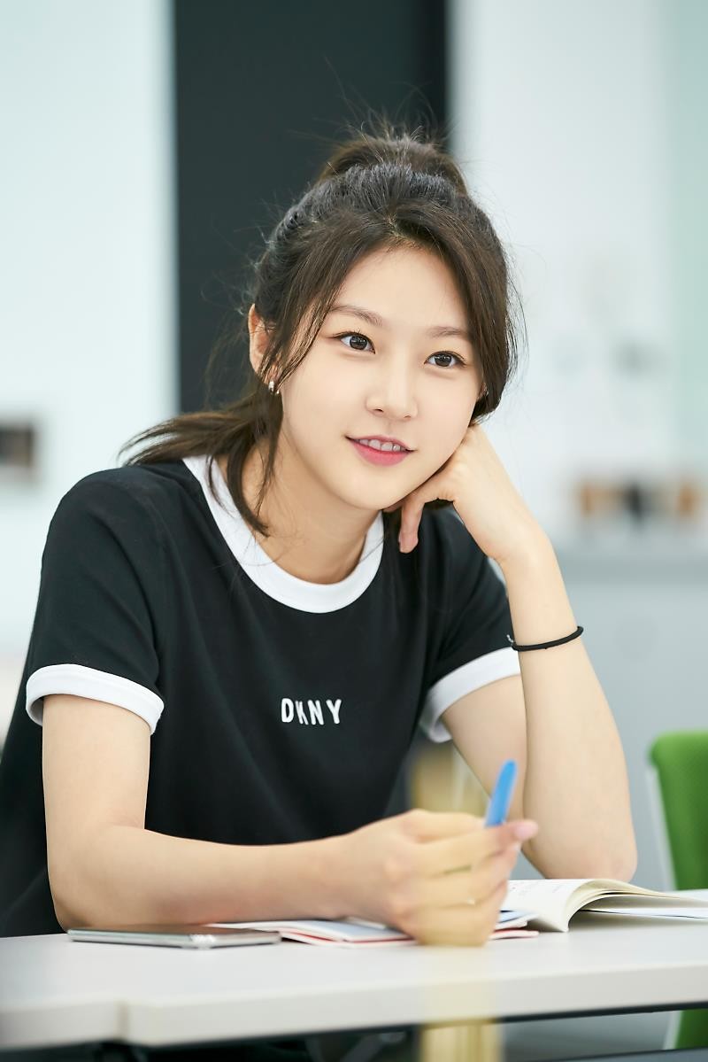 Does Kim Sae Ron Replaces Ahn Seo Hyun as Yo Han’s Female Co-Star for “School 2020”?