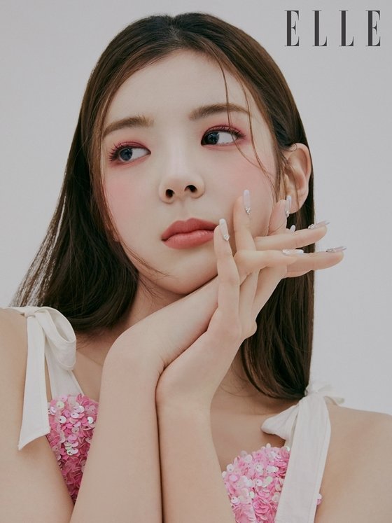 ITZY, 5-person 5-color makeup pictorial, refreshing 'Teen Crush' charm